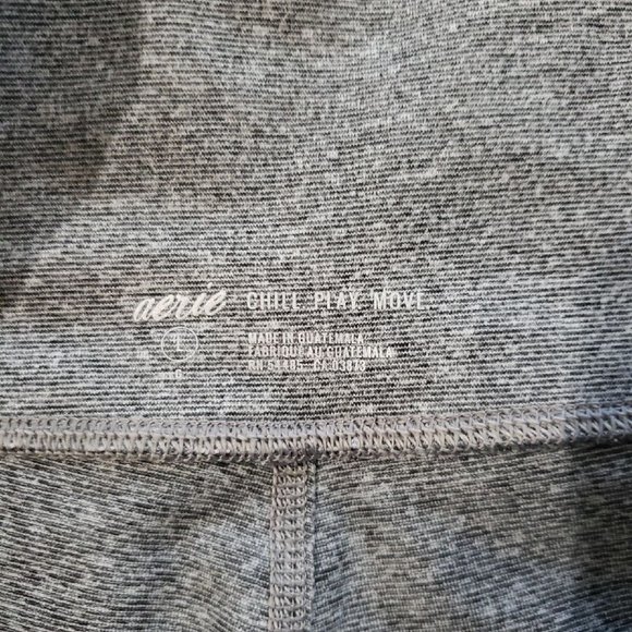 Aerie Gray and white leggings mesh large - Picture 4 of 7